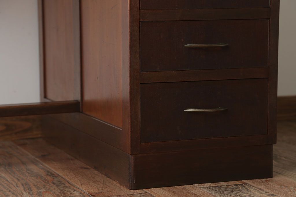 レトロ家具　昭和レトロ　古い木のシンプルなアンティーク片袖机(デスク)