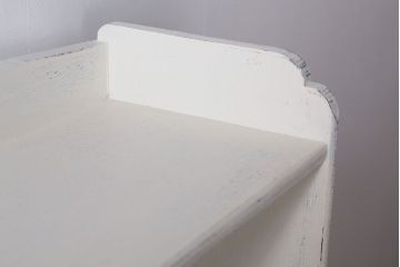 アンティーク家具　アンティークペイント　シンプルな薄型本棚(飾り棚)