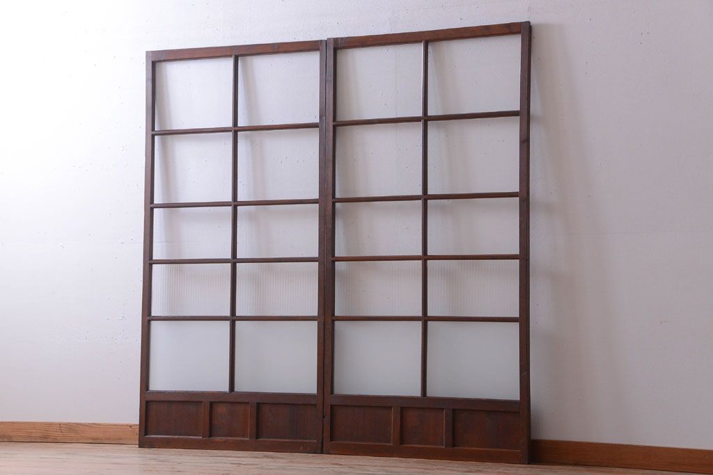 和製アンティーク　レトロな古い木のガラス戸2枚セット