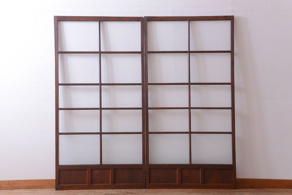 和製アンティーク　レトロな古い木のガラス戸2枚セット