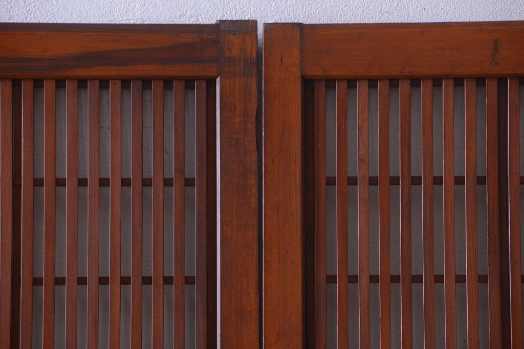 アンティーク　レトロな古い木の格子戸2枚セット