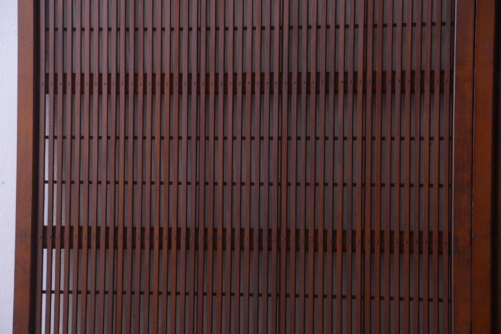 アンティーク　レトロな古い木の格子戸2枚セット