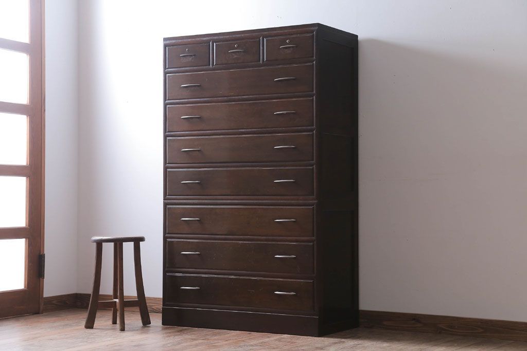 アンティーク家具　アンティーク　シンプルで上品な古い木の2段重ねチェスト