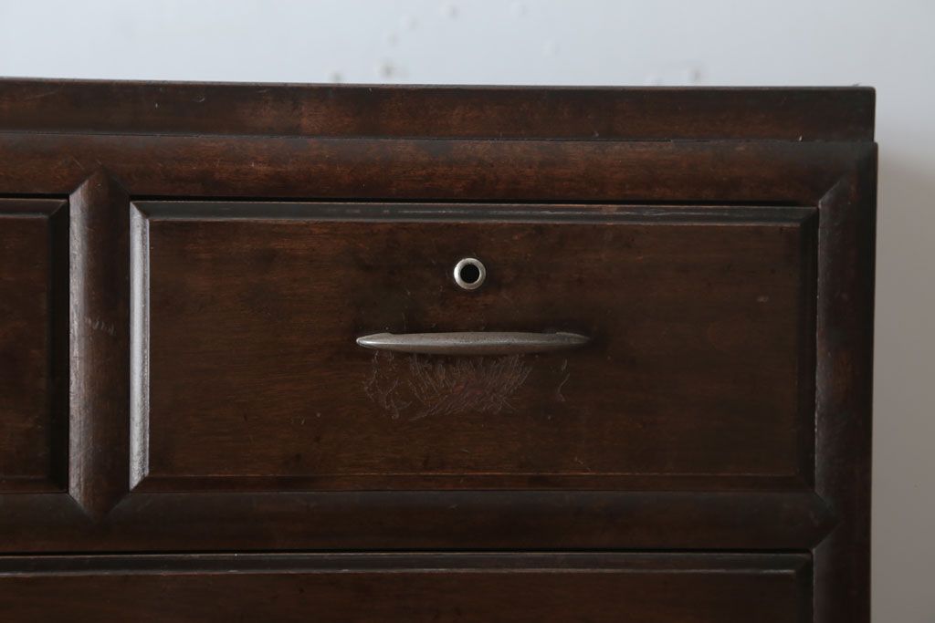 アンティーク家具　アンティーク　シンプルで上品な古い木の2段重ねチェスト