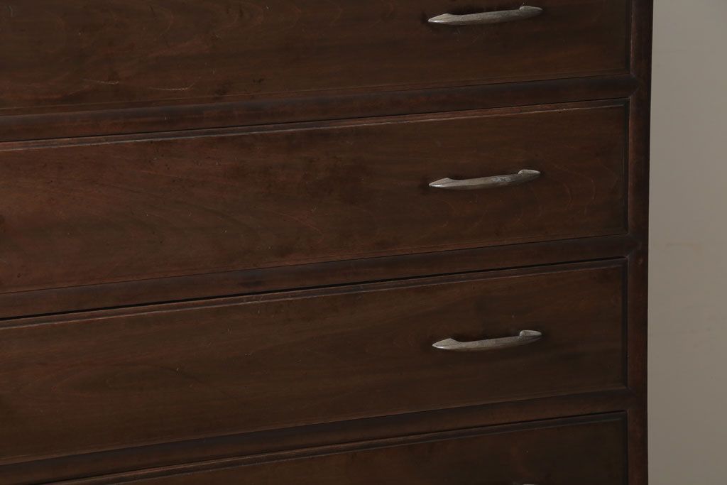 アンティーク家具　アンティーク　シンプルで上品な古い木の2段重ねチェスト