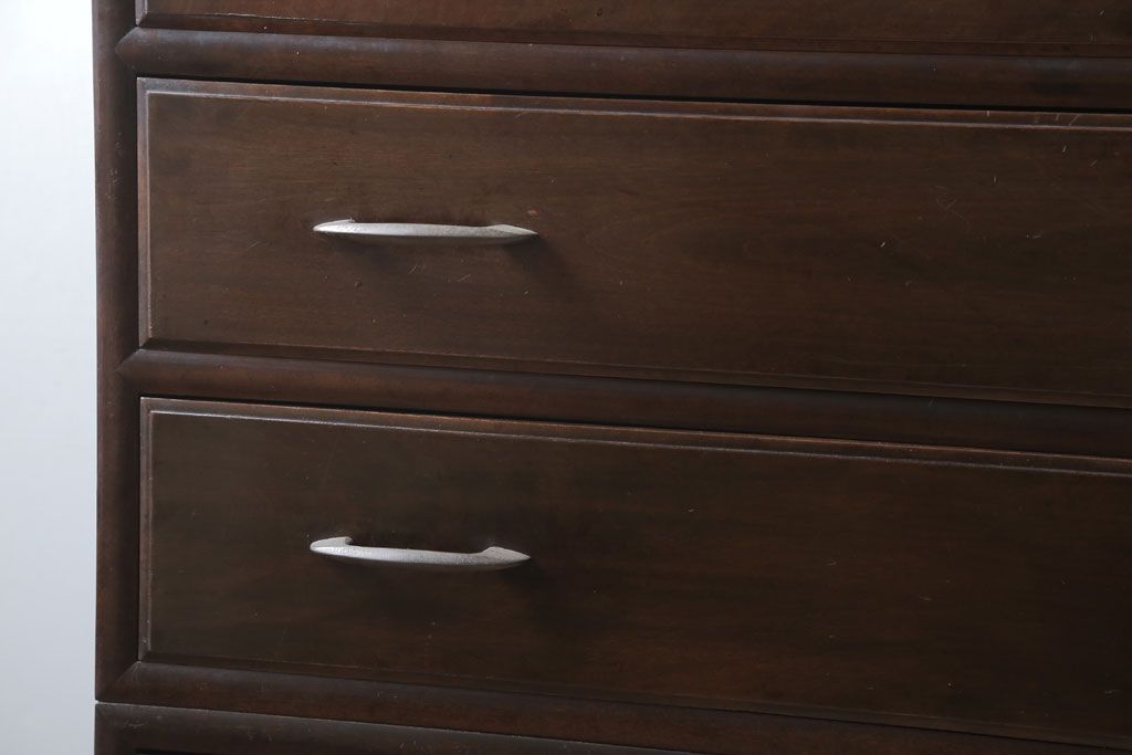 アンティーク家具　アンティーク　シンプルで上品な古い木の2段重ねチェスト