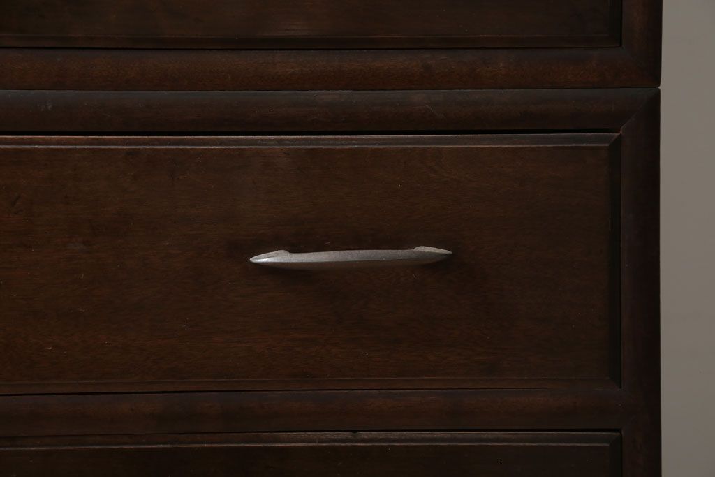 アンティーク家具　アンティーク　シンプルで上品な古い木の2段重ねチェスト