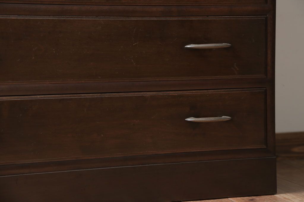 アンティーク家具　アンティーク　シンプルで上品な古い木の2段重ねチェスト