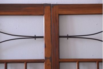 大正ロマン　モダンなデザインのアンティークガラス戸2枚セット