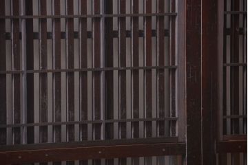 古民具・骨董　明治〜大正期　モダンなアンティーク格子戸2枚セット