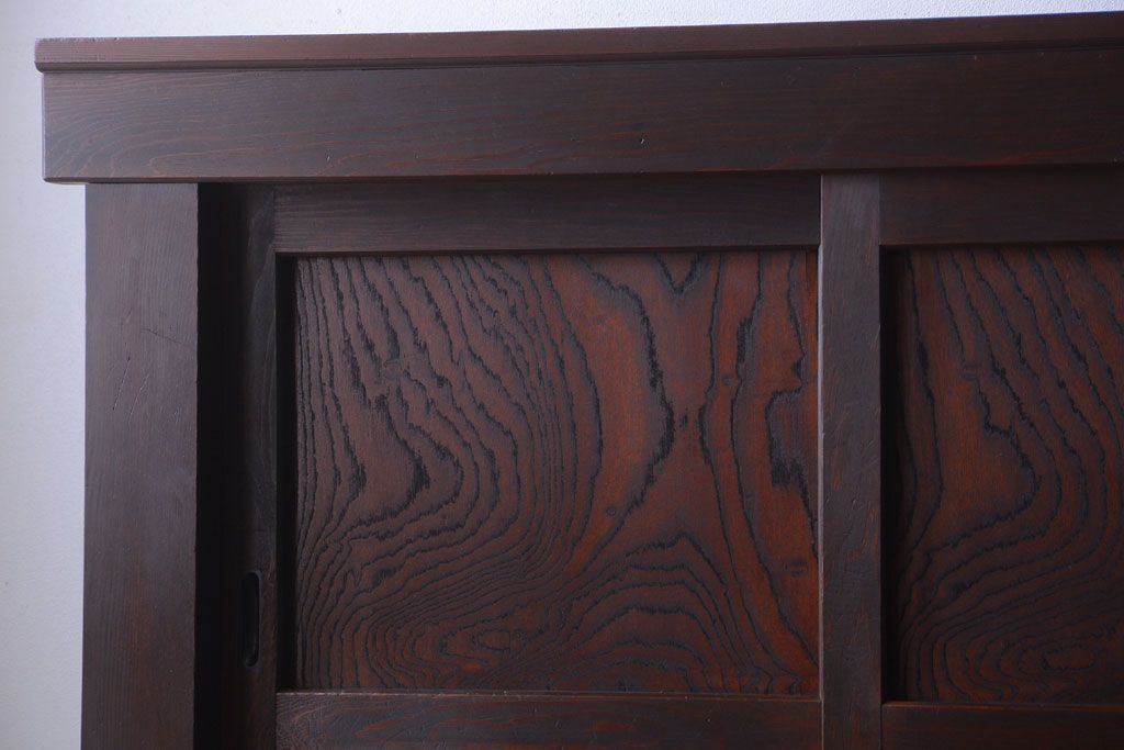 アンティーク家具　古民具・骨董　横桟引き戸の変わり型六尺重ね水屋箪笥