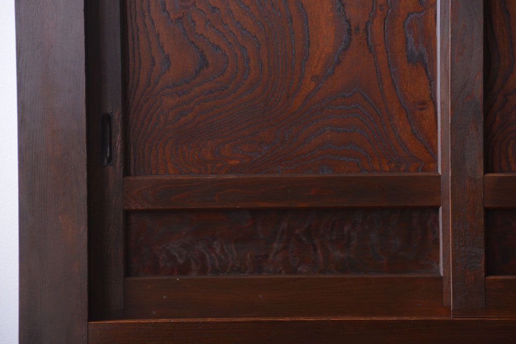 アンティーク家具　古民具・骨董　横桟引き戸の変わり型六尺重ね水屋箪笥