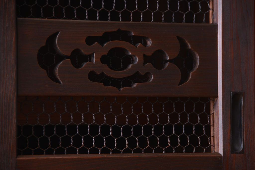 アンティーク家具　古民具・骨董　横桟引き戸の変わり型六尺重ね水屋箪笥