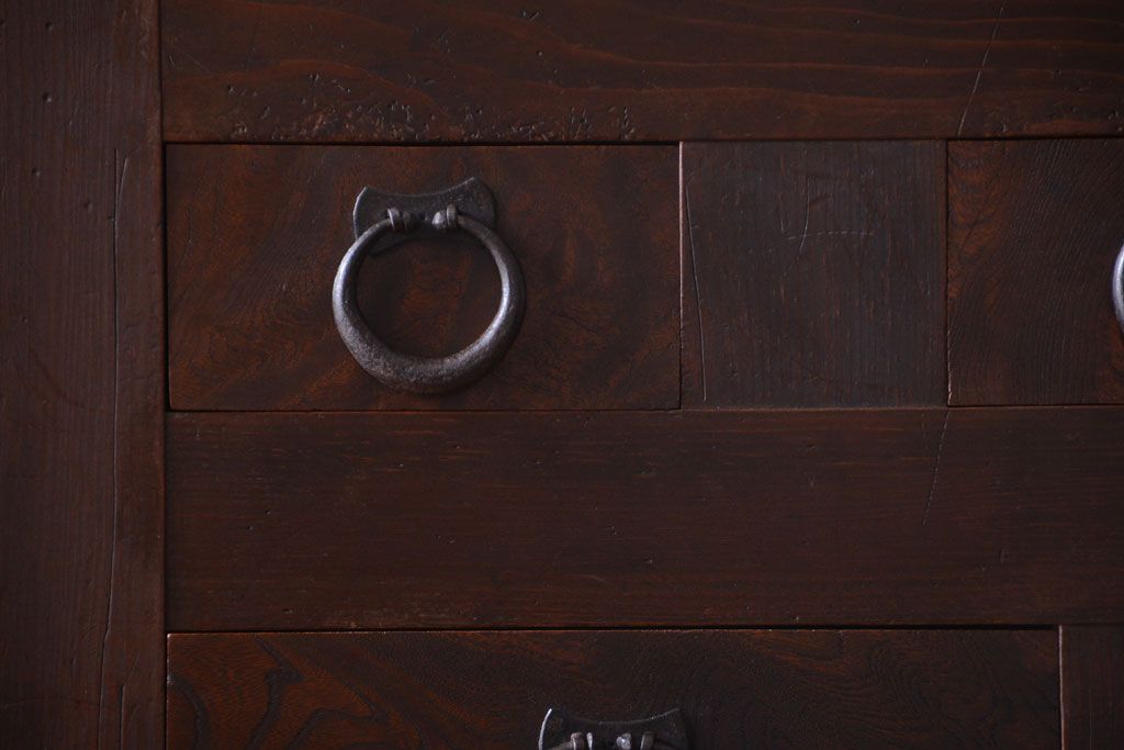 アンティーク家具　古民具・骨董　横桟引き戸の変わり型六尺重ね水屋箪笥