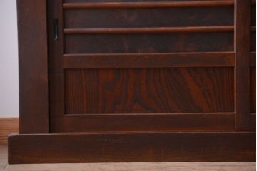 アンティーク家具　古民具・骨董　横桟引き戸の変わり型六尺重ね水屋箪笥