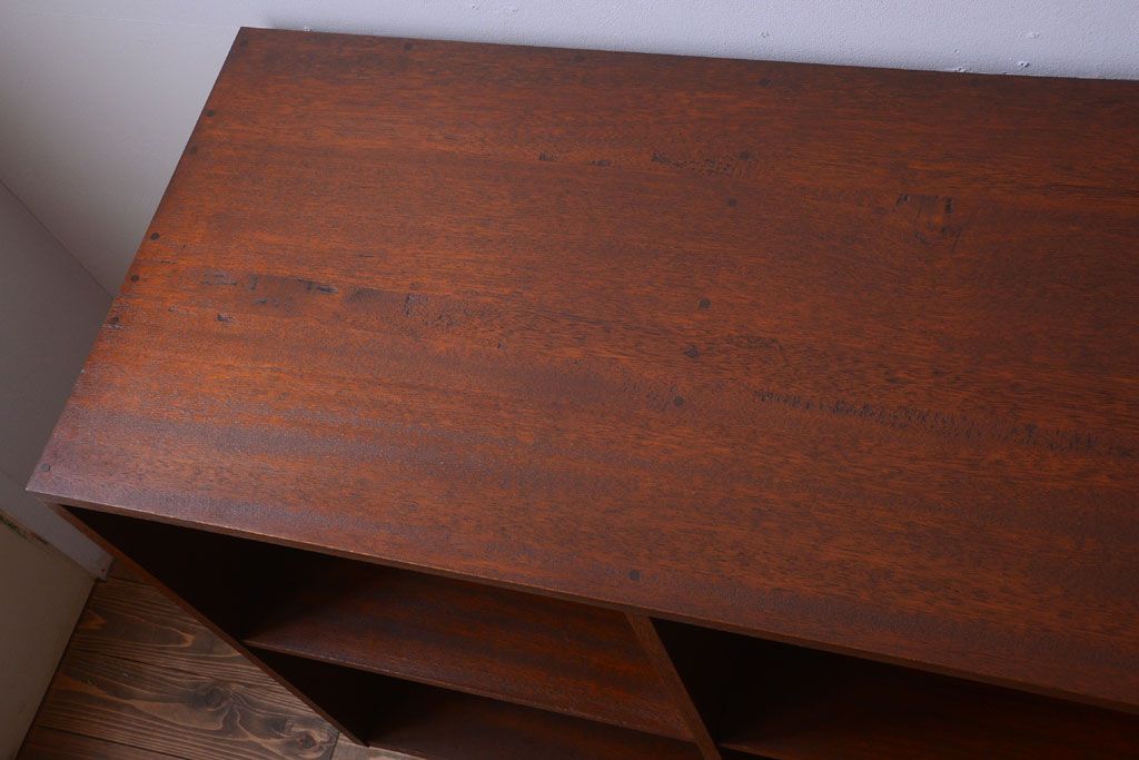 アンティーク家具　和製アンティーク　特大サイズ!古い木の重厚なアンティークマス目棚