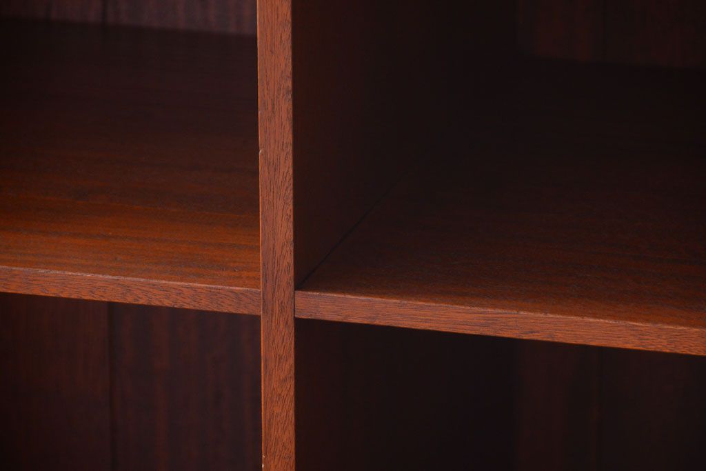 アンティーク家具　和製アンティーク　特大サイズ!古い木の重厚なアンティークマス目棚