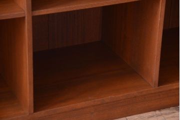 アンティーク家具　和製アンティーク　特大サイズ!古い木の重厚なアンティークマス目棚