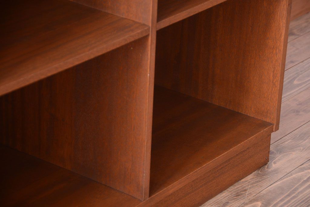 アンティーク家具　和製アンティーク　特大サイズ!古い木の重厚なアンティークマス目棚