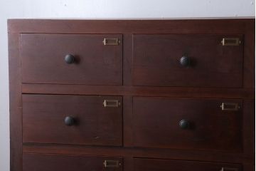 アンティーク家具　アンティーク　ネームプレート付き!古い木製の17杯ドロワー(引き出し)