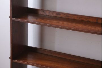 アンティーク家具　和製アンティーク　透かし彫りがモダンな古い木の本棚(2)