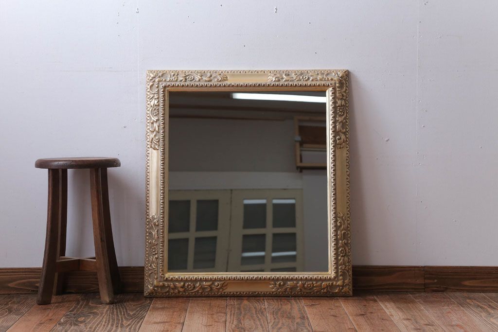 アンティーク雑貨　アンティーク調　上品な額付きミラー