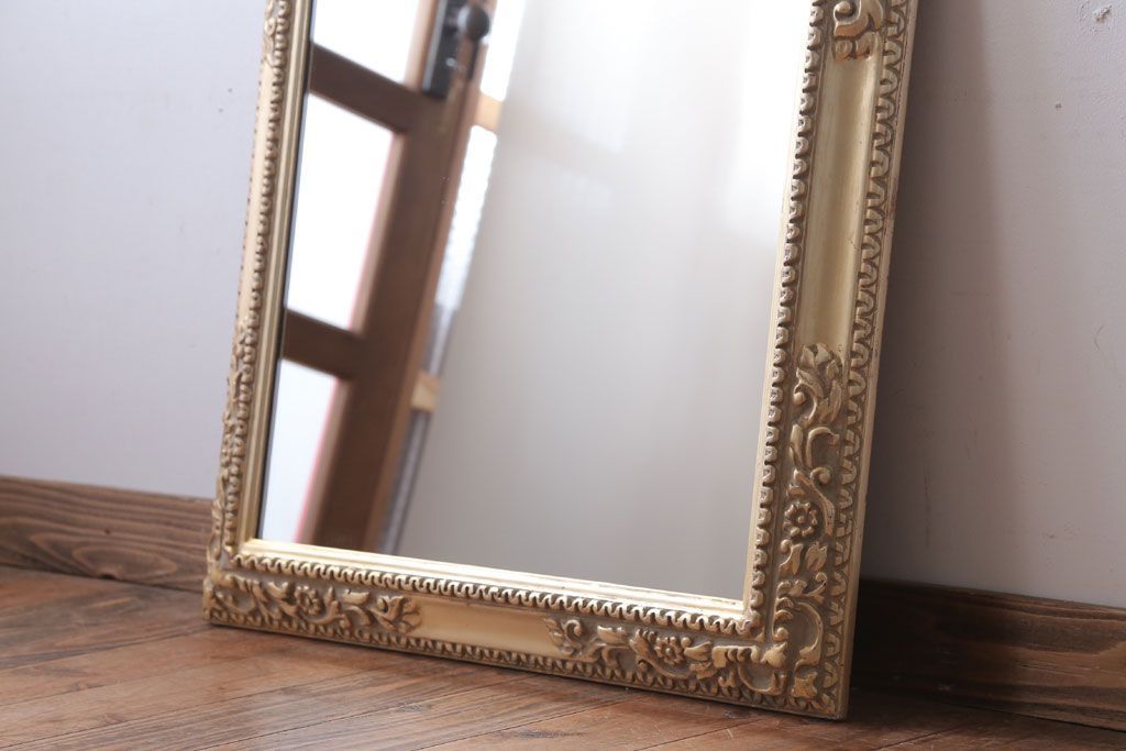 アンティーク雑貨　アンティーク調　上品な額付きミラー