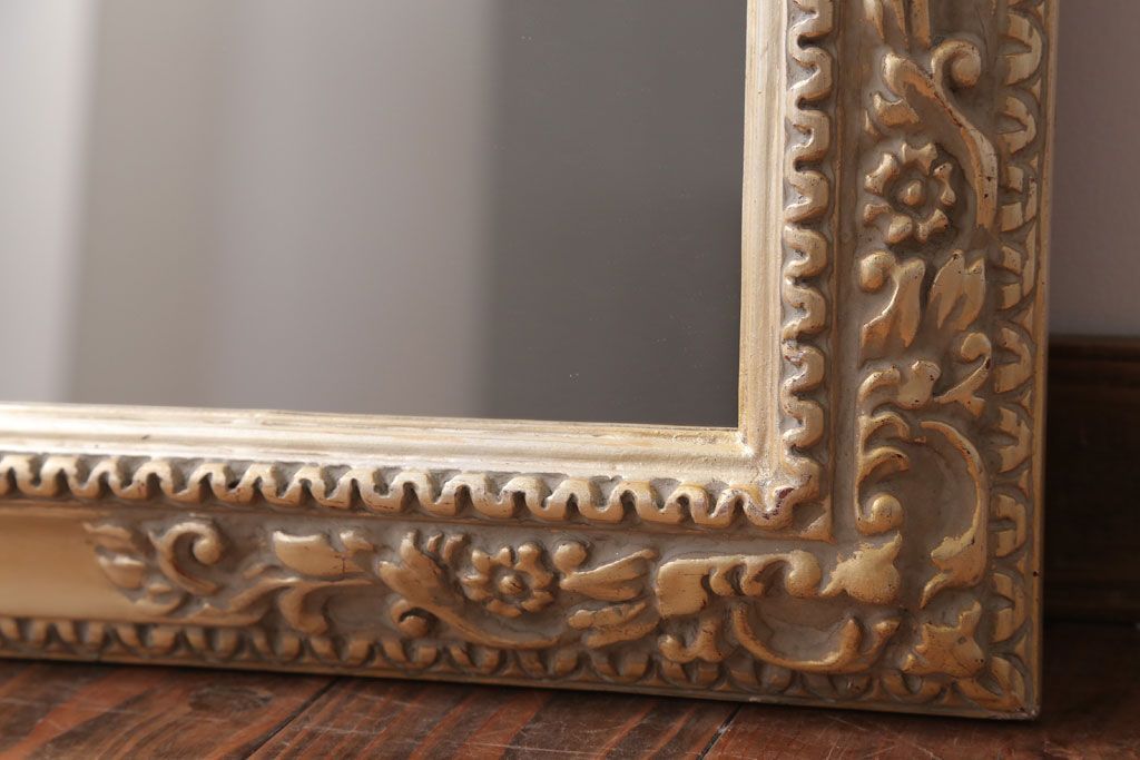 アンティーク雑貨　アンティーク調　上品な額付きミラー