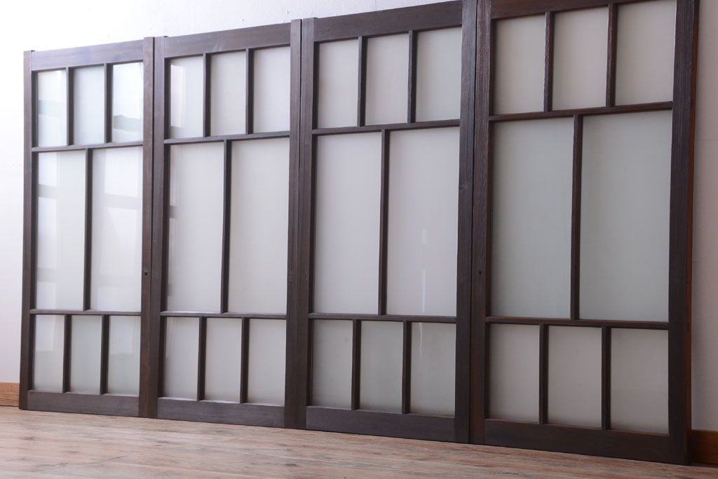 和製アンティーク　古い木のモダンなガラス引き戸4枚セット(窓)