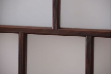 和製アンティーク　古い木のモダンなガラス引き戸4枚セット(窓)