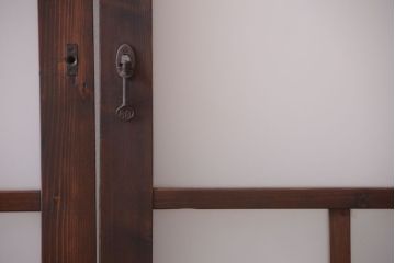 和製アンティーク　古い木のモダンなガラス引き戸4枚セット(窓)