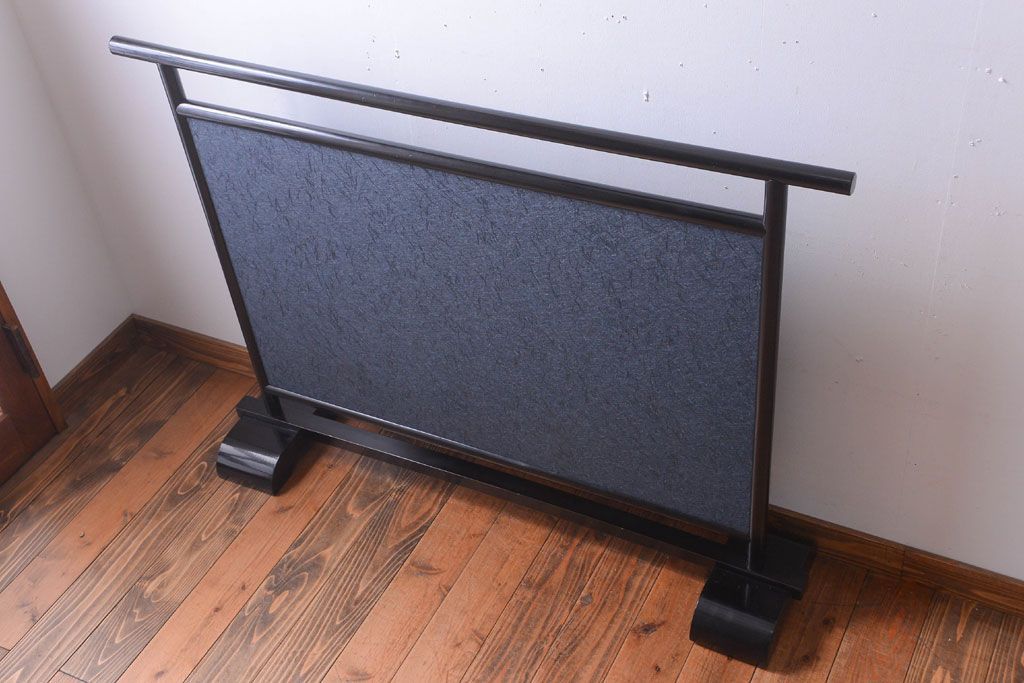 アンティーク雑貨　和製アンティーク　和紙貼り!漆塗りの古い衝立て(パーテーション)