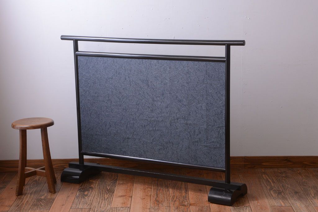 アンティーク雑貨　和製アンティーク　和紙貼り!漆塗りの古い衝立て(パーテーション)