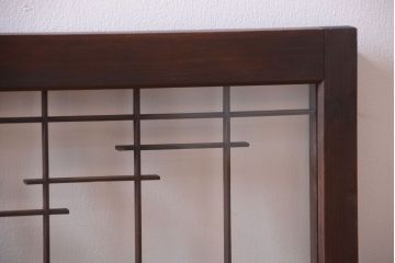 古民具・骨董　古い木製の横長ガラス引き戸2枚セット(窓)