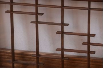 古民具・骨董　古い木製の横長ガラス引き戸2枚セット(窓)