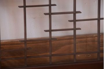 古民具・骨董　古い木製の横長ガラス引き戸2枚セット(窓)