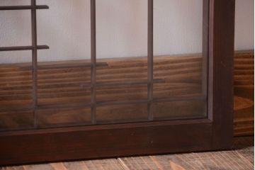 古民具・骨董　古い木製の横長ガラス引き戸2枚セット(窓)