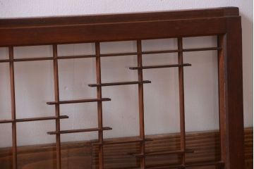 古民具・骨董　古い木製の横長ガラス引き戸2枚セット(窓)