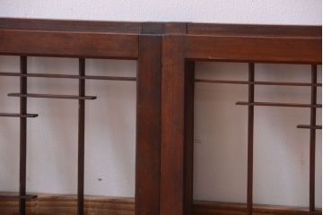 古民具・骨董　古い木製の横長ガラス引き戸2枚セット(窓)