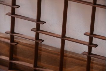 古民具・骨董　古い木製の横長ガラス引き戸2枚セット(窓)