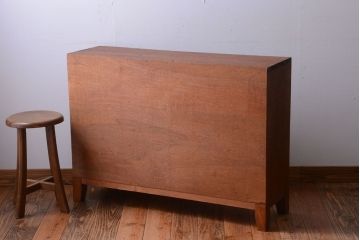 レトロ家具　昭和レトロ　ネームプレート付き!古い木の脚付きロッカー(収納棚・マス目棚)