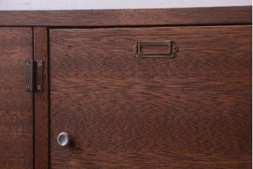 レトロ家具　昭和レトロ　ネームプレート付き!古い木の脚付きロッカー(収納棚・マス目棚)