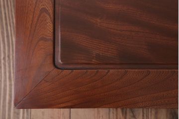 アンティーク家具　和製アンティーク　総欅材の上品な座卓(センターテーブル)