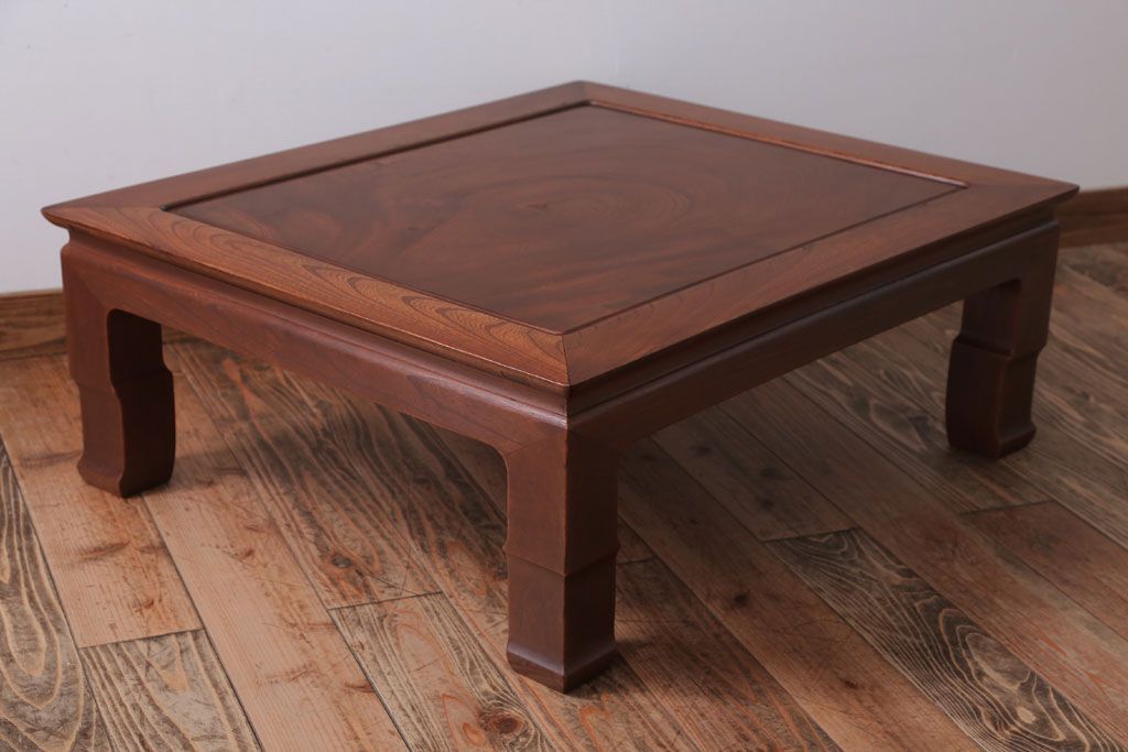 アンティーク家具　和製アンティーク　総欅材の上品な座卓(センターテーブル)