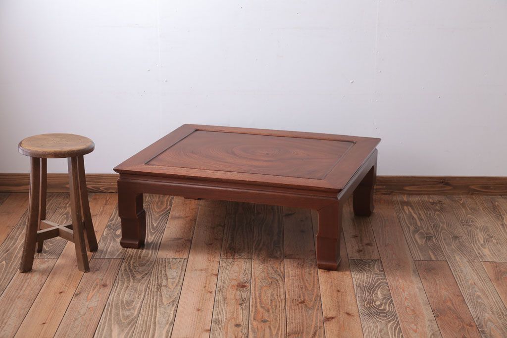 アンティーク家具　和製アンティーク　総欅材の上品な座卓(センターテーブル)