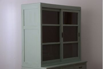 レトロ家具　アンティークペイント　かわいいミントグリーンのレトロな食器棚(カップボード)