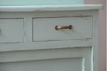 レトロ家具　アンティークペイント　かわいいミントグリーンのレトロな食器棚(カップボード)