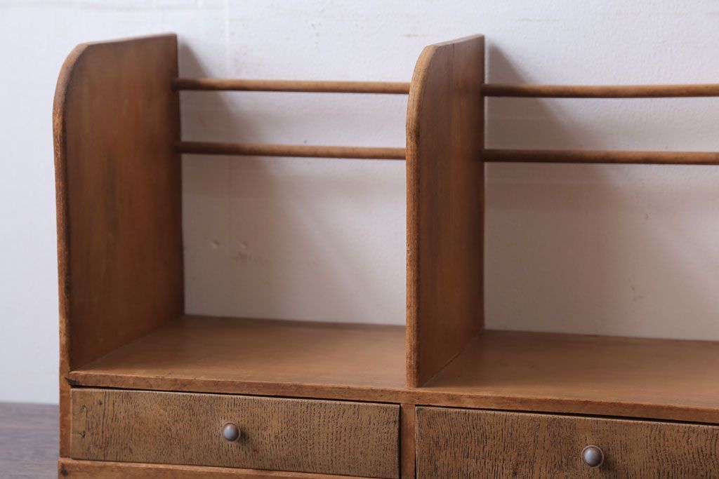 アンティーク雑貨　和製アンティーク　引き出し付き!古い木製の小さな本立て(2)