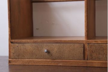 アンティーク雑貨　和製アンティーク　引き出し付き!古い木製の小さな本立て(2)