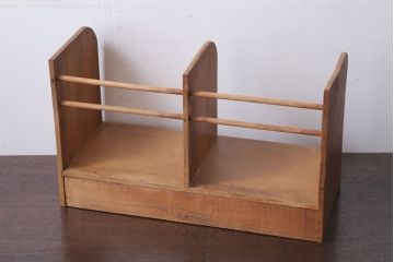 アンティーク雑貨　和製アンティーク　引き出し付き!古い木製の小さな本立て(2)